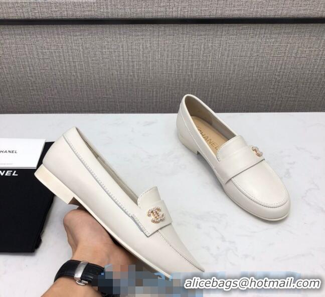 New Product Chanel Lambskin Pearl CC Flat Loafers C2833 White Leather 2020