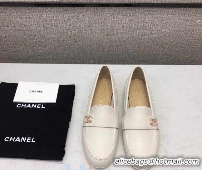 New Product Chanel Lambskin Pearl CC Flat Loafers C2833 White Leather 2020