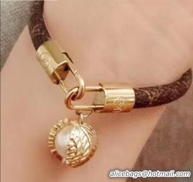 Top Quality Louis Vuitton Monogram Pearl Pendant Bracelet LV2560