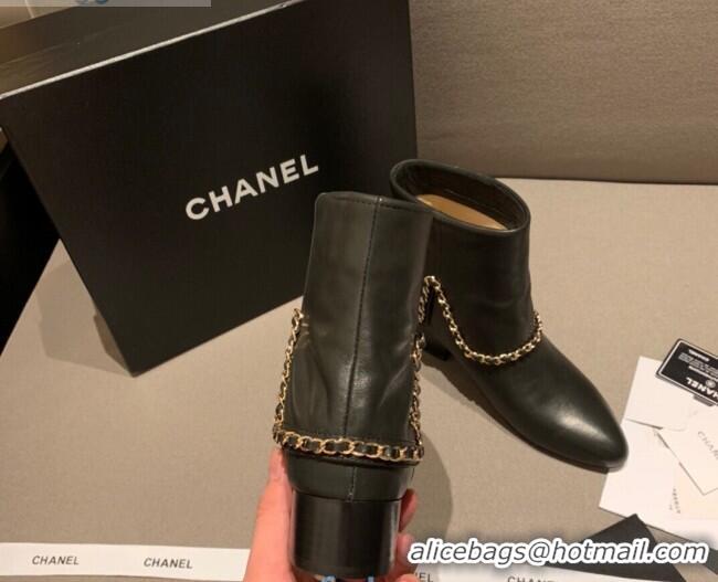 Luxury Classic Chanel Leather Foldover Chain Short Boots G34929 Black 2020