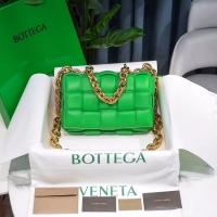 Discount Bottega Veneta THE CHAIN CASSETTE Expedited Delivery 631421 green