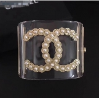 Low Cost Chanel Resin Pearl CC Cuff Bracelet CC7101 2019