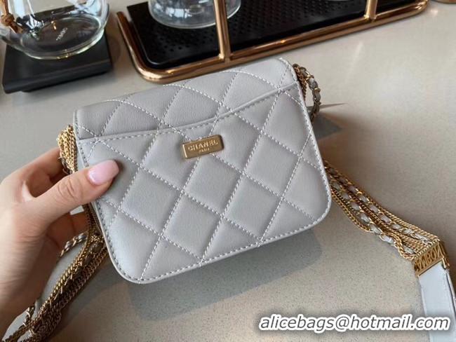 Traditional Specials Chanel small flap bag Lambskin & Gold-Tone Metal AS2051 grey