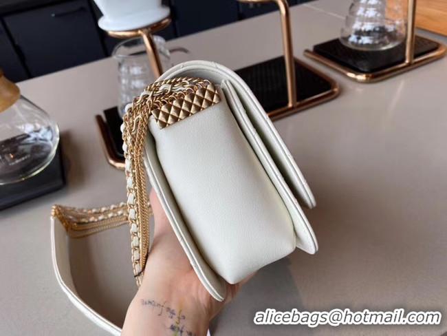 Trendy Design Chanel small flap bag Lambskin & Gold-Tone Metal AS2052 white