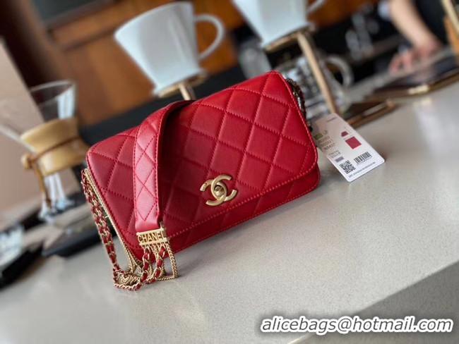 Modern Classic Chanel small flap bag Lambskin & Gold-Tone Metal AS2052 red