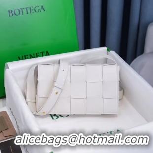 Stylish Bottega Veneta BORSA CASSETTE 578004 White