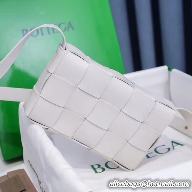 Stylish Bottega Veneta BORSA CASSETTE 578004 White