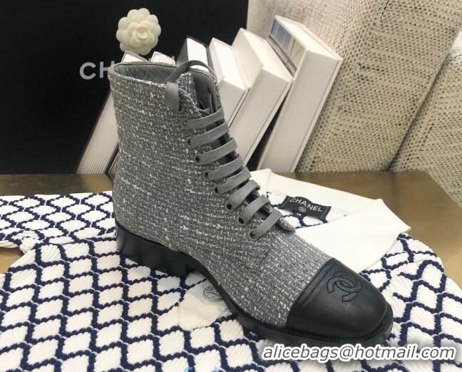 Stylish Chanel Checked Tweed Lace-up Short Boots 92240 Gray