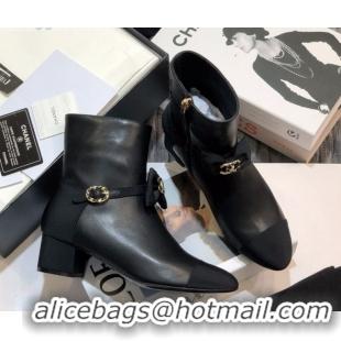 Sophisticated Chanel Grained Calfskin Mid-Heel Short Boots with CC Bow Black 2020