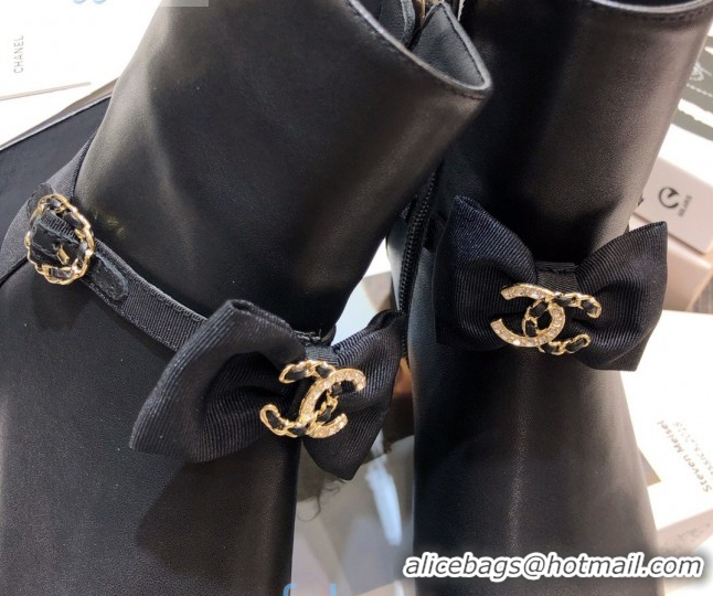 Sophisticated Chanel Grained Calfskin Mid-Heel Short Boots with CC Bow Black 2020