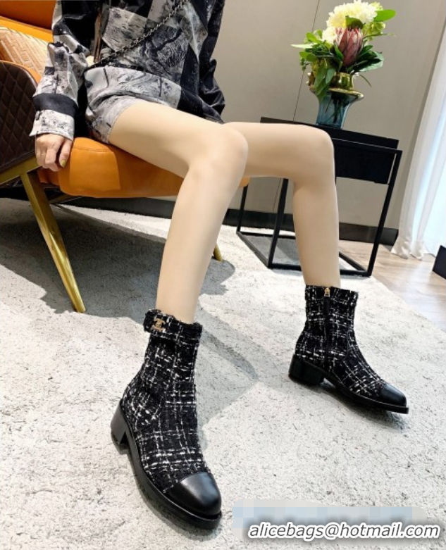 Crafted Chanel Tweed CC Buckle Short Boots G36763 White/Black 2020