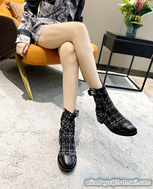 Crafted Chanel Tweed CC Buckle Short Boots G36763 White/Black 2020