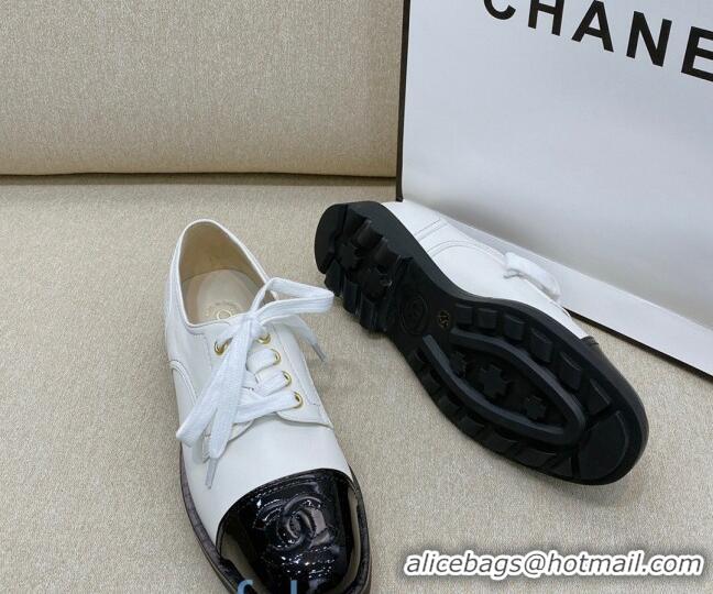 Popular Style Chanel Vintage Lambskin Lace-ups Brogue Shoes 02234 White 2020