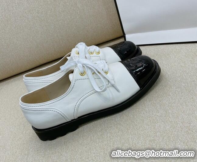 Popular Style Chanel Vintage Lambskin Lace-ups Brogue Shoes 02234 White 2020