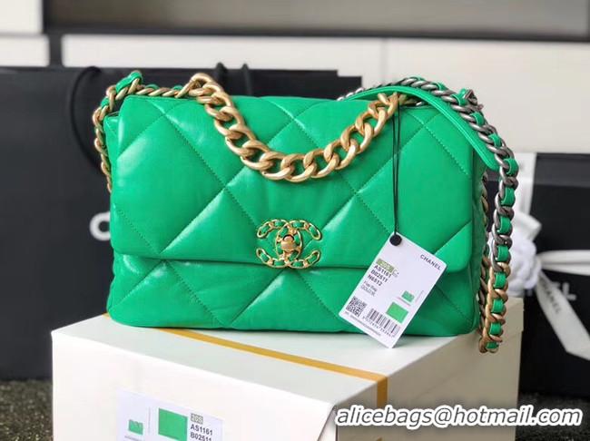 Market Sells Chanel 19 flap bag AS1161 green