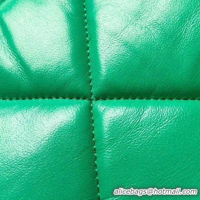 Market Sells Chanel 19 flap bag AS1161 green