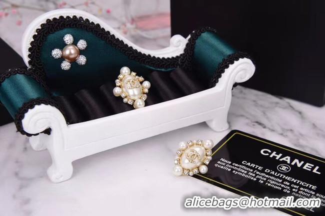 Luxurious Chanel Earrings CE5337