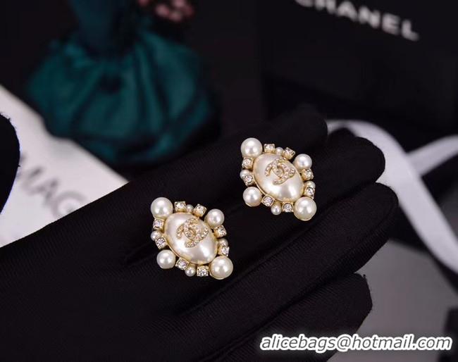 Luxurious Chanel Earrings CE5337