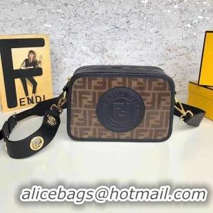 Top Quality Fendi FF Shoulder Bag With Leather Strap 8BR605