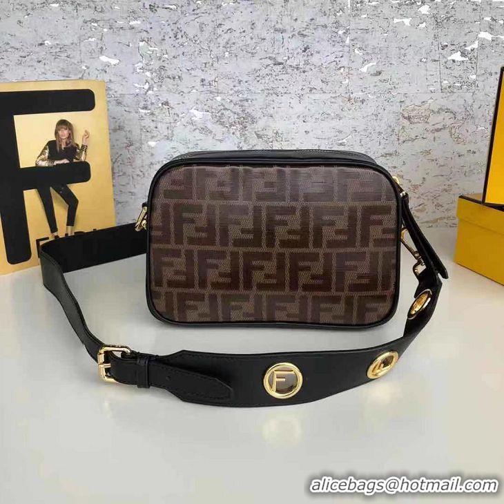 Top Quality Fendi FF Shoulder Bag With Leather Strap 8BR605