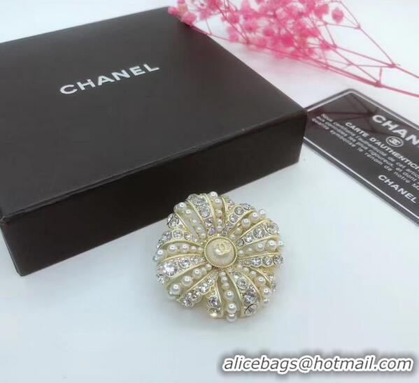 Best Price Chanel Brooch CE5549