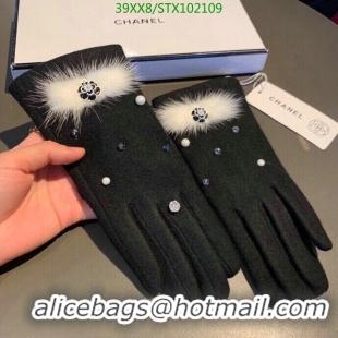 Buy Fashionable Chanel Fashion Warm Full Finger Gloves Womens Gloves C111898