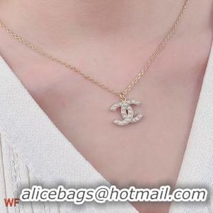 Stylish Chanel Necklace CE5710