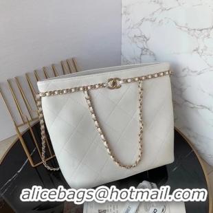 Well Crafted Chanel shopping bag AS2556 white