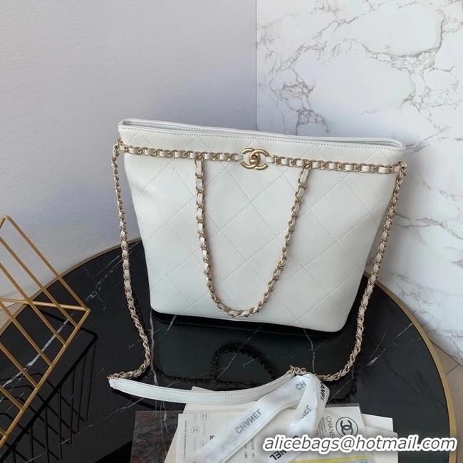 Well Crafted Chanel shopping bag AS2556 white