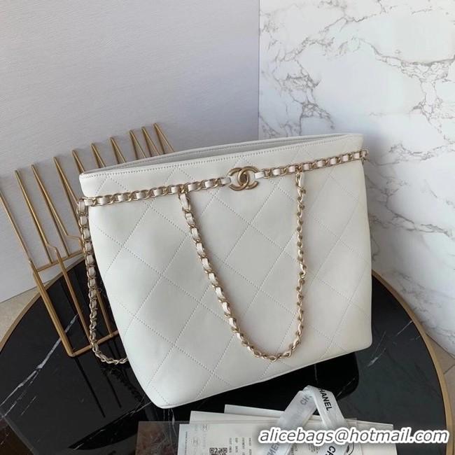 Well Crafted Chanel shopping bag AS2556 white