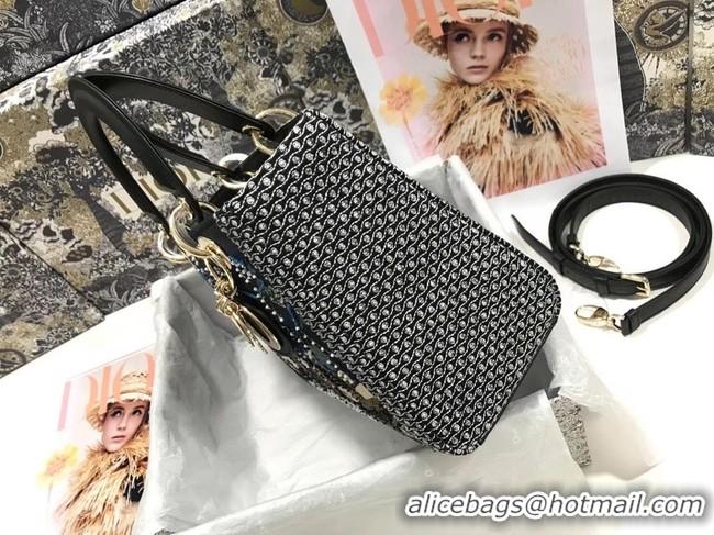 Market Sells LADY DIOR Pearl and Thread Embroidery cattle leather M0565OSCQ-2