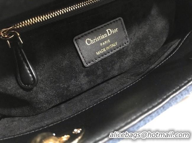 Market Sells LADY DIOR Pearl and Thread Embroidery cattle leather M0565OSCQ-2