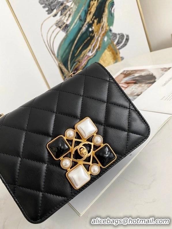 Famous Brand Chanel flap bag AS2259 Black & White