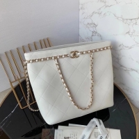 Well Crafted Chanel shopping bag AS2556 white