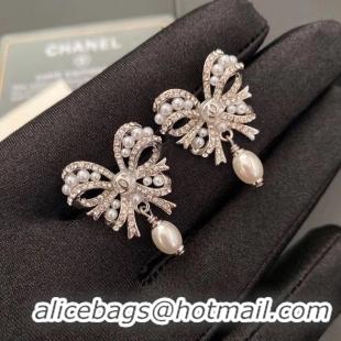 Feminine Chanel Earrings CE5927