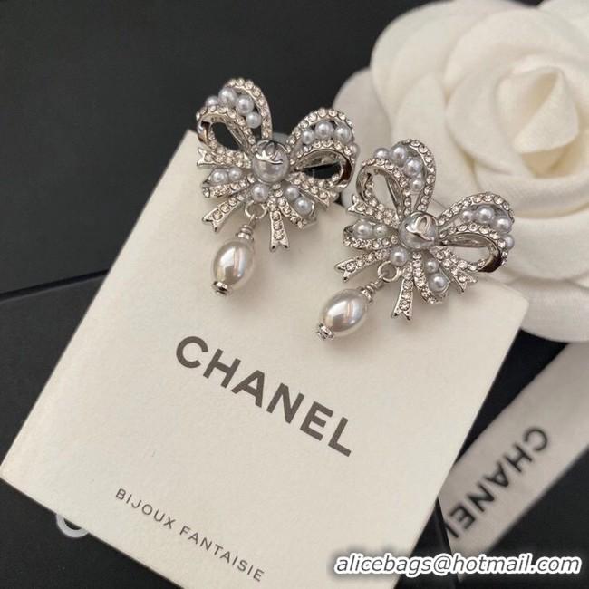 Feminine Chanel Earrings CE5927