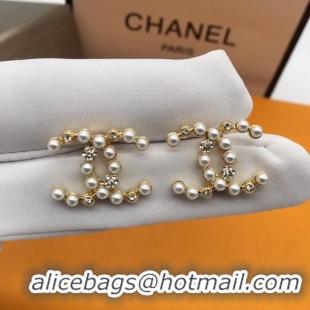 Well Crafted Chanel Earrings CE5947