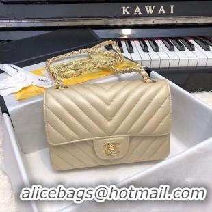 Famous Brand Chanel 2.55 Series Flap Bag Leather A1116CF gold