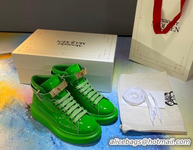 Super Quality Alexander McQueen Patent Leather Sneakers with Lock Charm 90905 Green