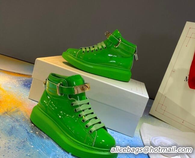 Super Quality Alexander McQueen Patent Leather Sneakers with Lock Charm 90905 Green