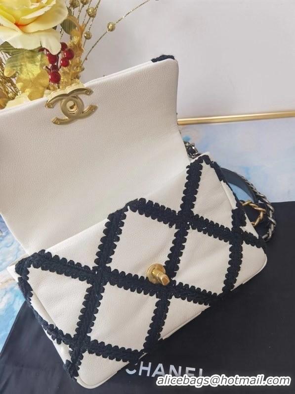 Pretty Style Chanel 19 flap bag AS1160 White & Black