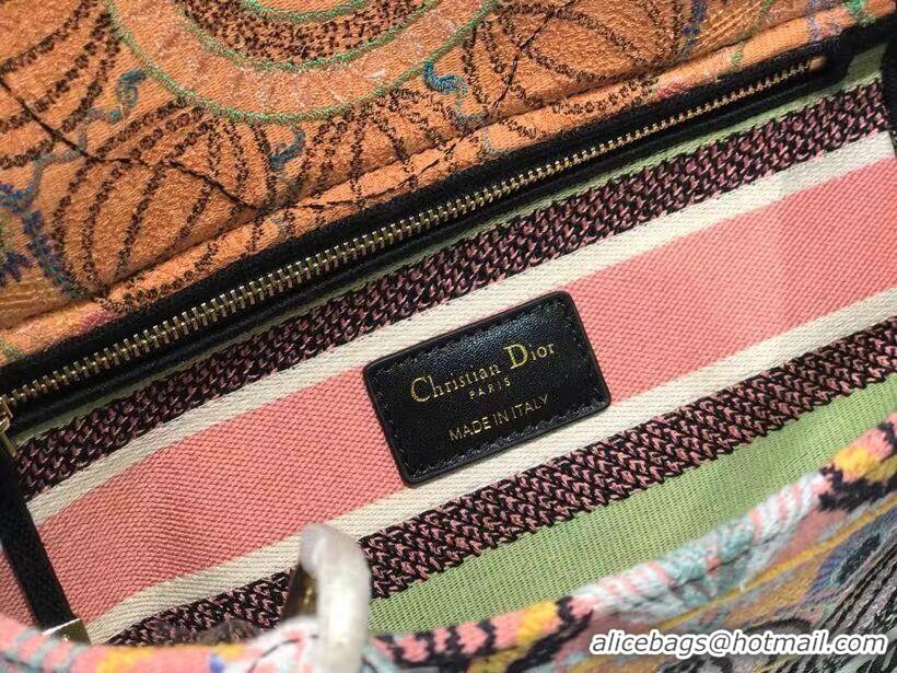 Generous DIOR MEDIUM LADY D-LITE BAG Multicolor Tie & Dior Embroidery M0565OJb