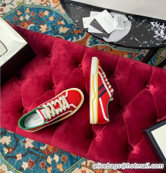 Good Product Gucci Tennis 1977 Low-Top Sneakers in Red Canvas 120320