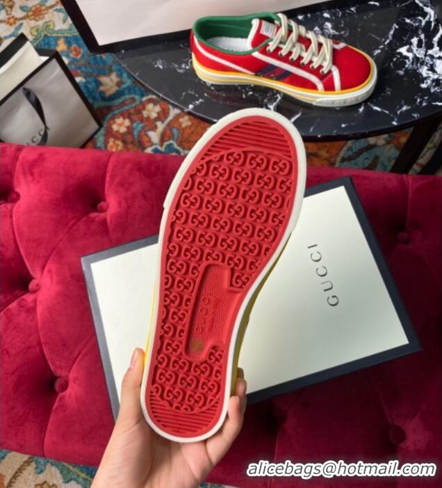 Good Product Gucci Tennis 1977 Low-Top Sneakers in Red Canvas 120320