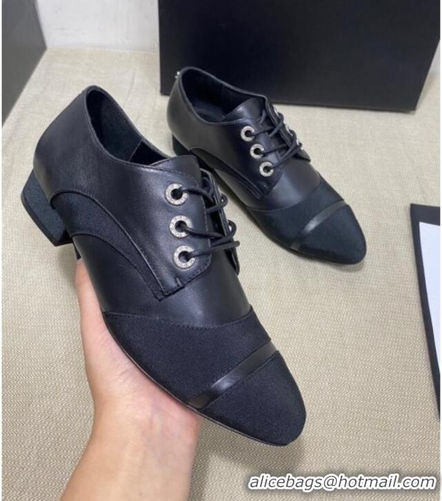 Reasonable Price Chanel Vintage Lace-ups Brogue Shoes in Leather and Fabric Patchwork 111170 Black