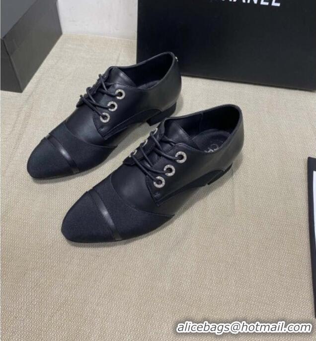 Reasonable Price Chanel Vintage Lace-ups Brogue Shoes in Leather and Fabric Patchwork 111170 Black