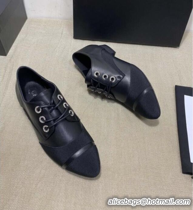 Reasonable Price Chanel Vintage Lace-ups Brogue Shoes in Leather and Fabric Patchwork 111170 Black