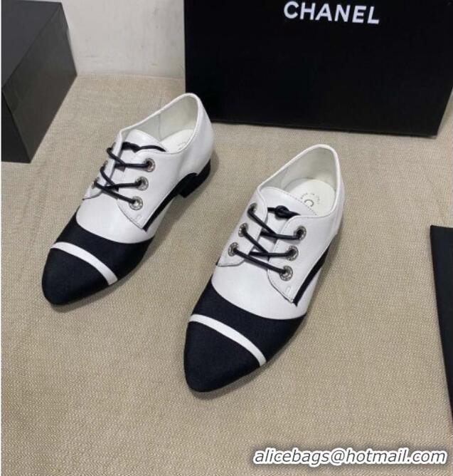 Low Price Chanel Vintage Lace-ups Brogue Shoes in Leather and Fabric Patchwork 111170 White