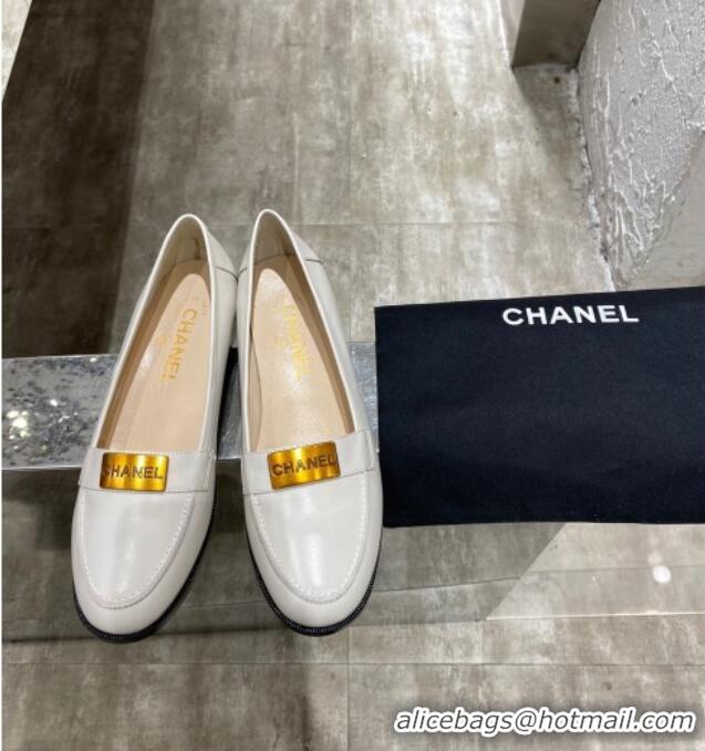 Most Popular Chanel Calfskin Loafers with Logo Metal 111229 White