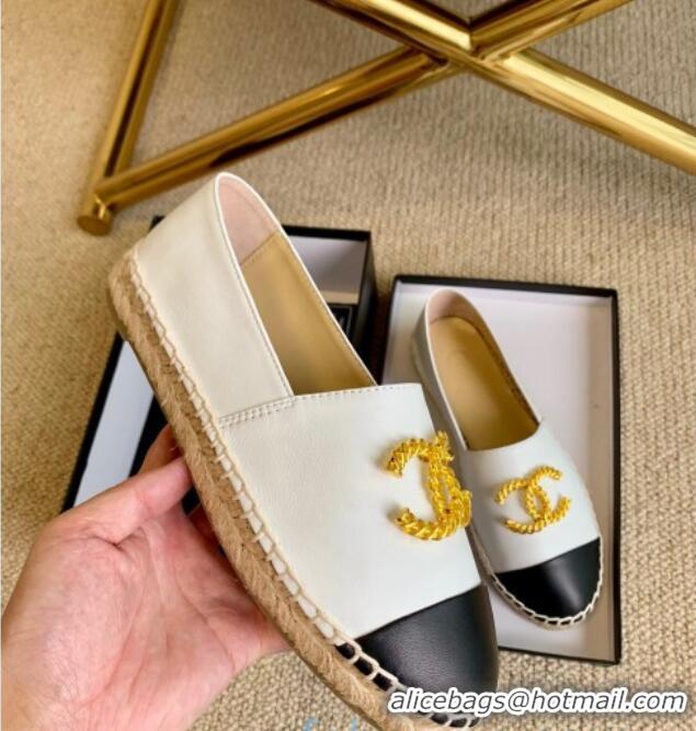 Trendy Design Chanel Leather Metal CC Espadrilles G36967 White